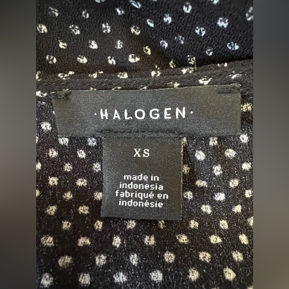 Halogen - NWOT - True wrap dress, flattering and flowing, classic style! S/XS - Picture 3 of 4